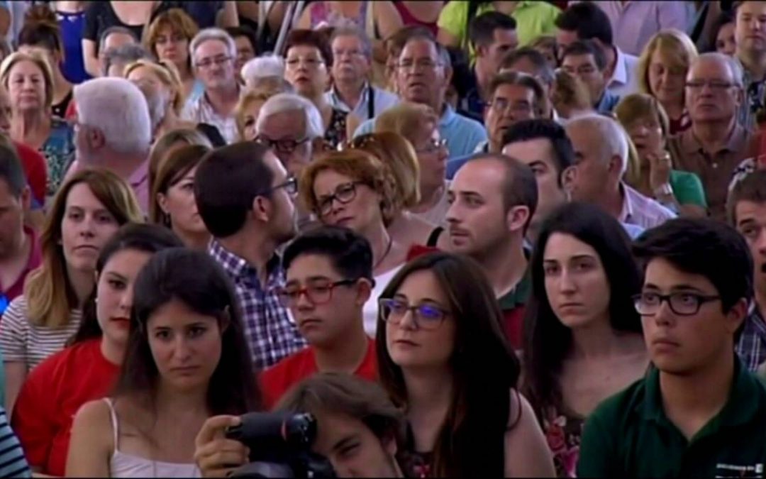 Más de 300 jóvenes se reúnen en el acto “Jóvenes con Pedro” celebrado en Fuenlabrada