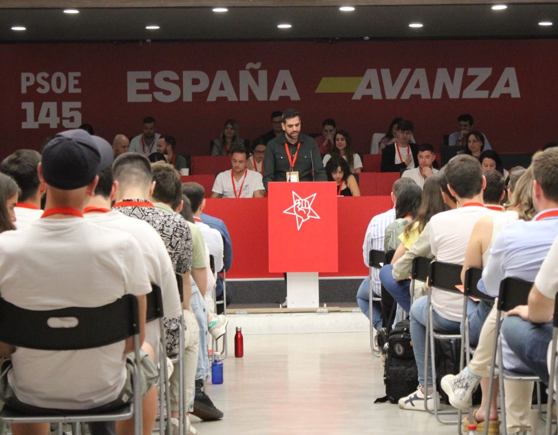 Juventudes Socialistas pide “una revolución contra los pisos turísticos que expulsan a jóvenes de los barrios” en su Comité Federal.